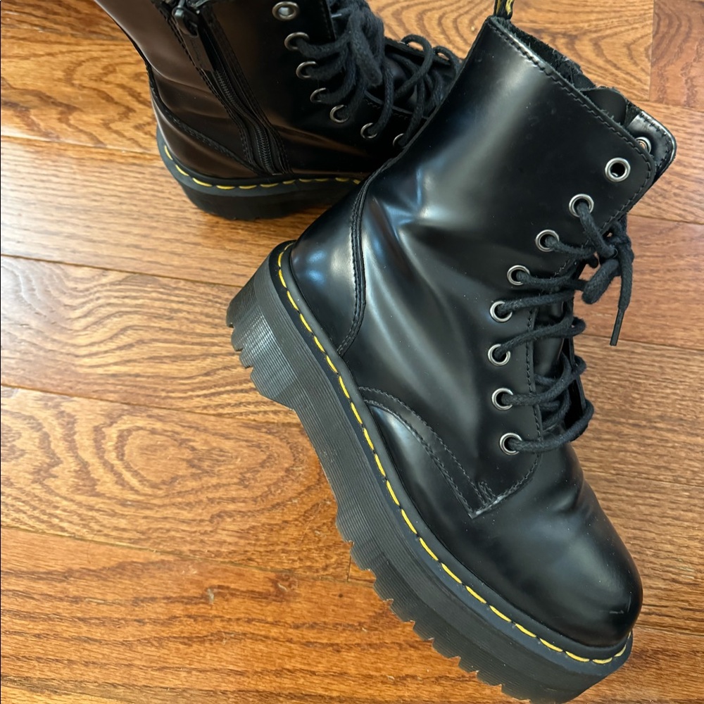 EUC Dr. Martens Jadon Platform boots